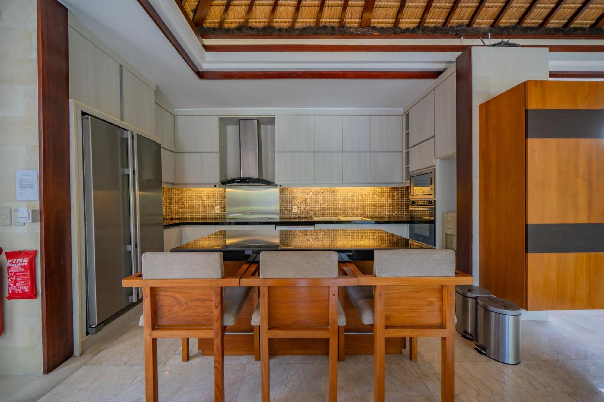Kedonganan Beach Villas Jimbaran  Exterior photo