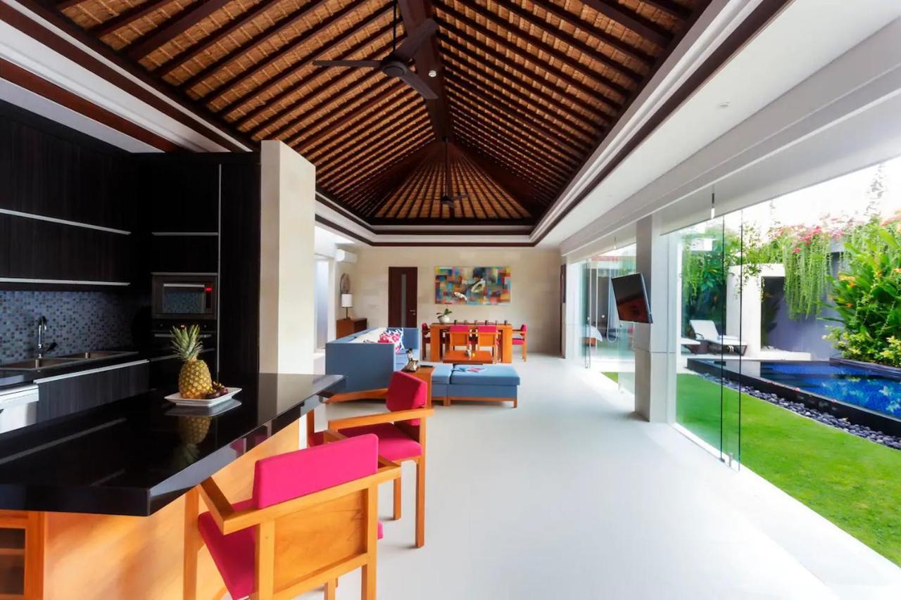 Kedonganan Beach Villas Jimbaran  Exterior photo